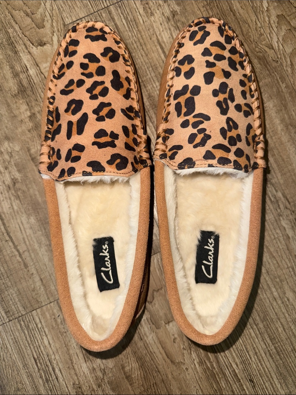 Clarks Women’s Leopard Print Suede Moccasins - Tan/Black